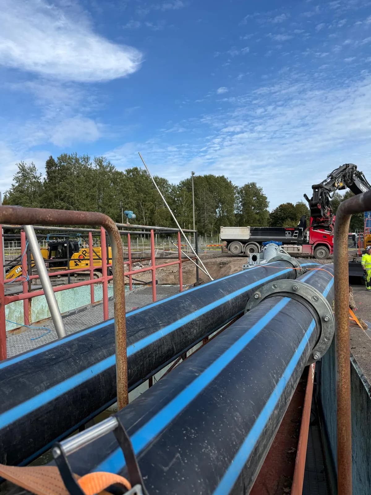 Bäckhammars bruk – ventiler i DN1000 och förbipumpning från IBECO Rental — bild 4